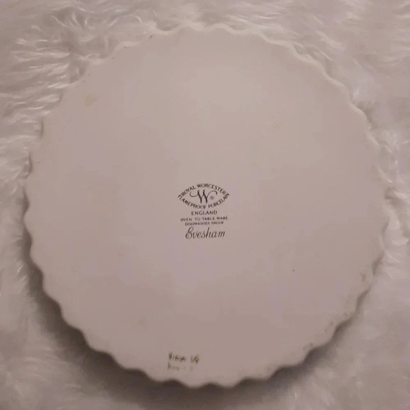 Royal Worcester Eversham White Gold Fruit Quiche Plate Dish 8 3/4 Inch Porcelain - Picture 3 of 8